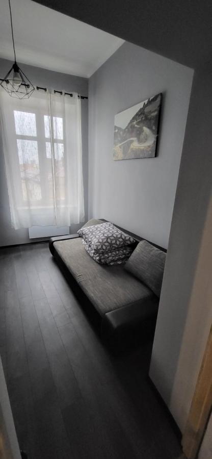Appartement Apartament Pod Wieza à Piotrków Trybunalski Extérieur photo