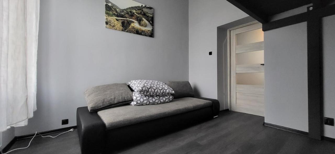 Appartement Apartament Pod Wieza à Piotrków Trybunalski Extérieur photo